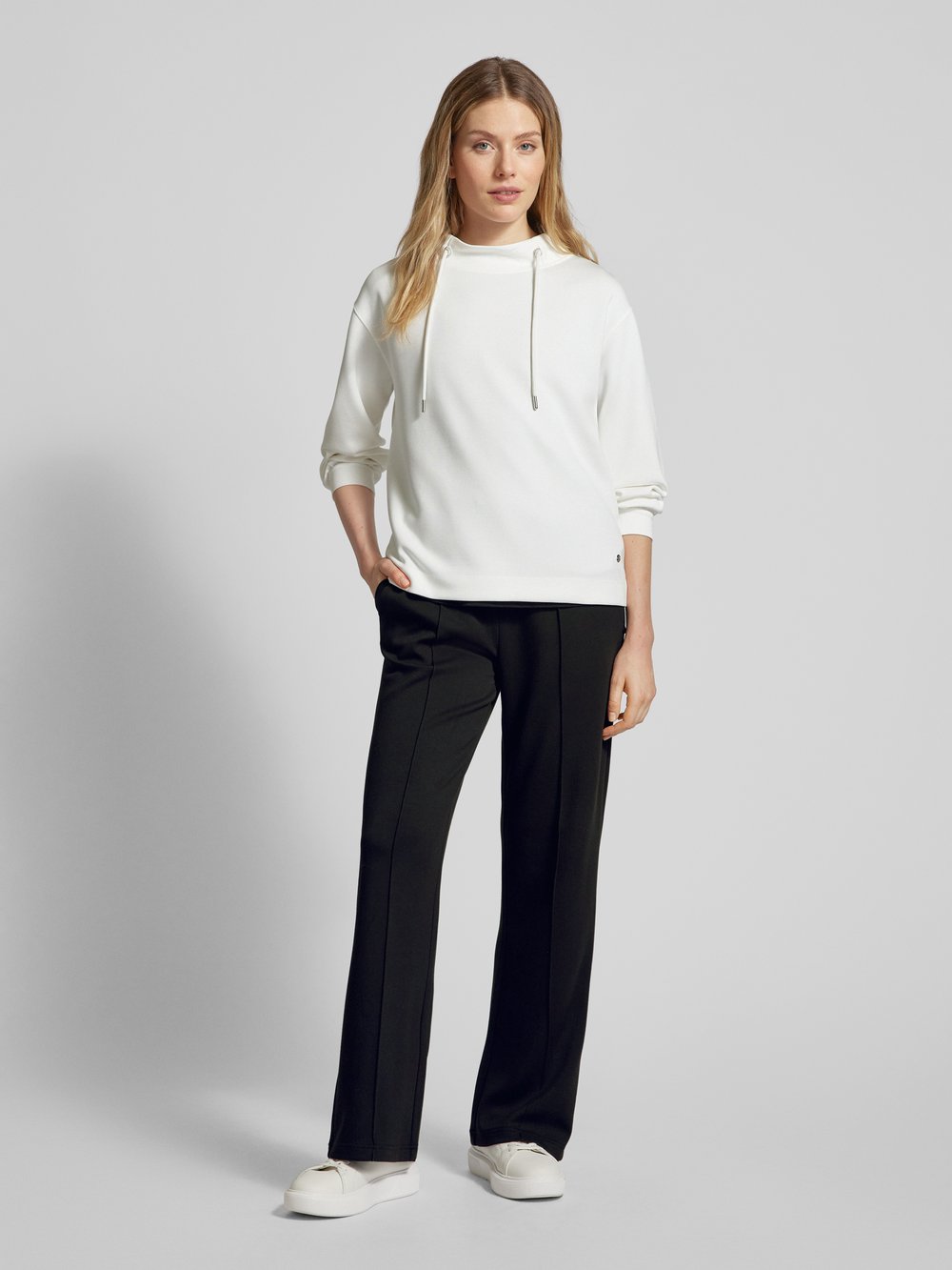 

Расклешенные брюки с фиксированными стрелками Scotch & Soda, черный