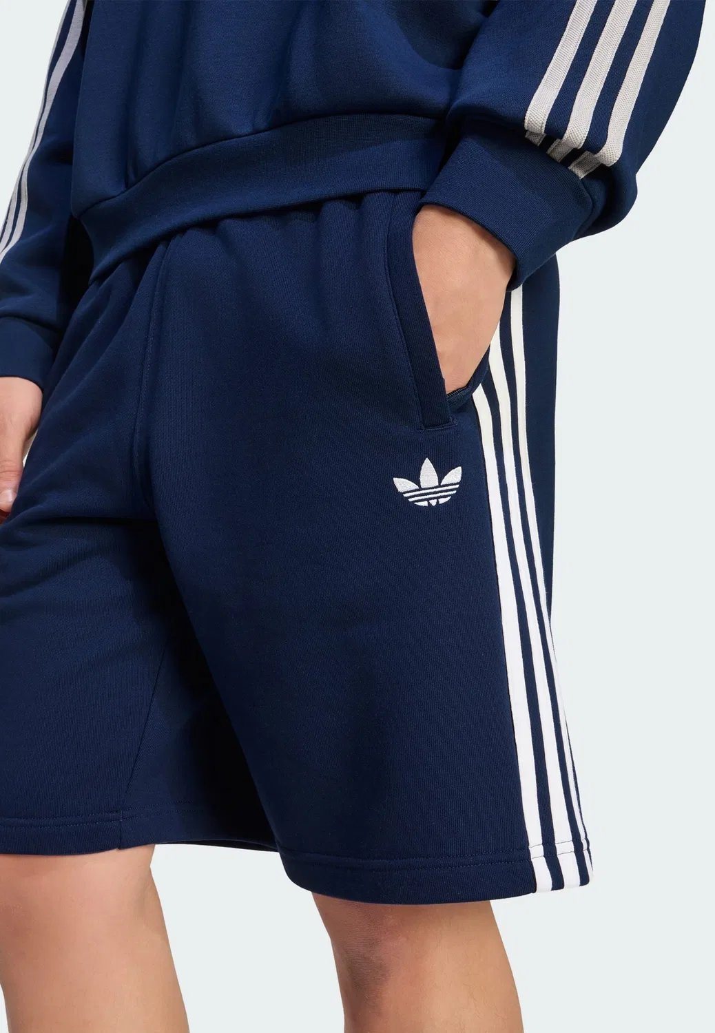 Шорты Adidas Originals Regular Pants 3-Stripes темно-синего цвета — фото 4