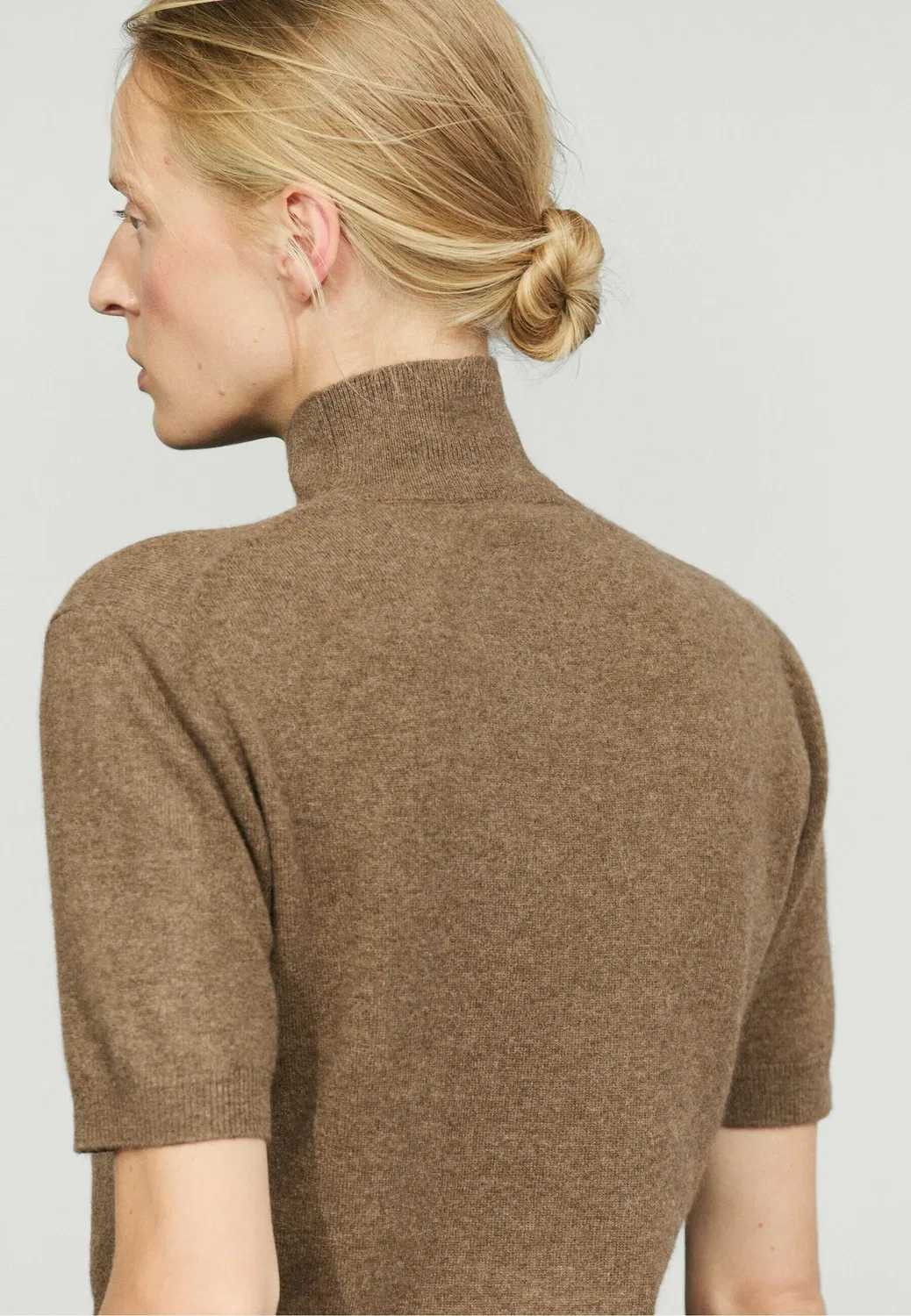 Простая футболка Massimo Dutti, Dark Brown — фото 3