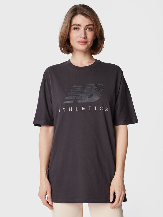 

Футболка оверсайз New Balance, черный