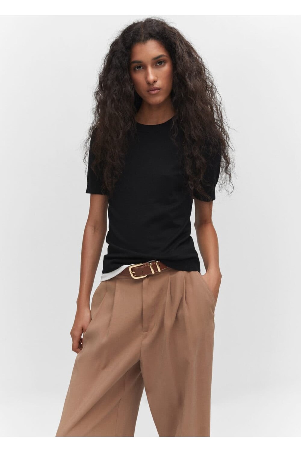 

Свитер с короткими рукавами Mango, черный