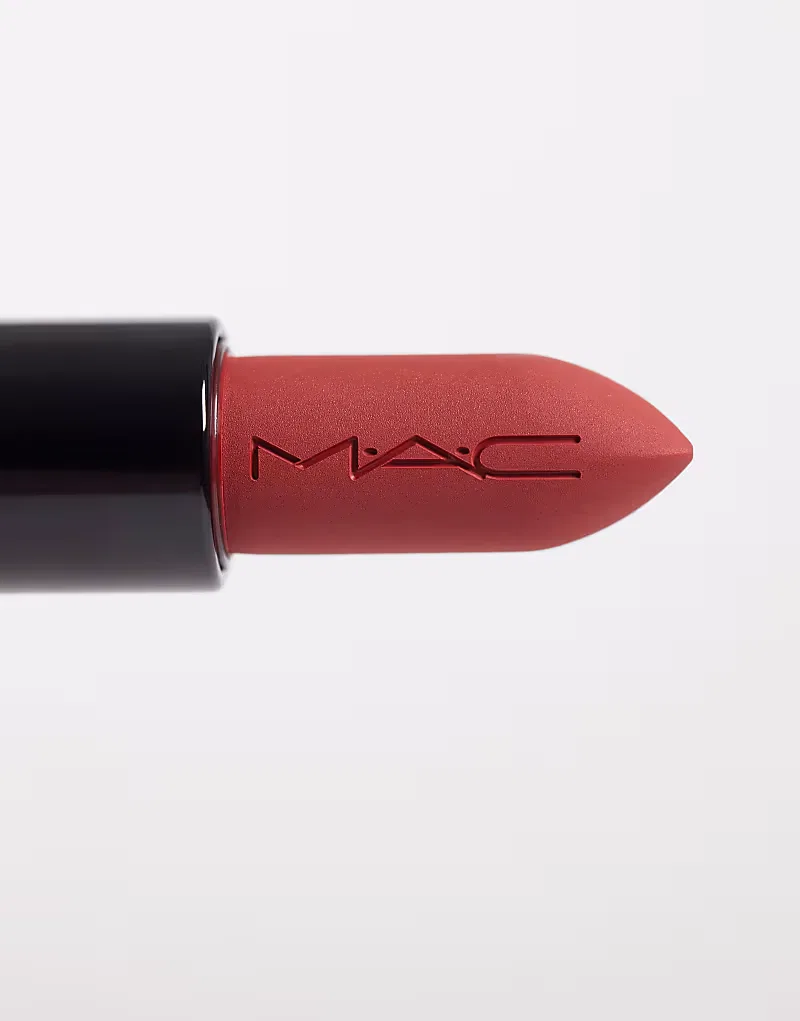 Матовая помада MAC Powder Kiss Hazy Matte Lipstick - Dubonnet Buzz — фото 2
