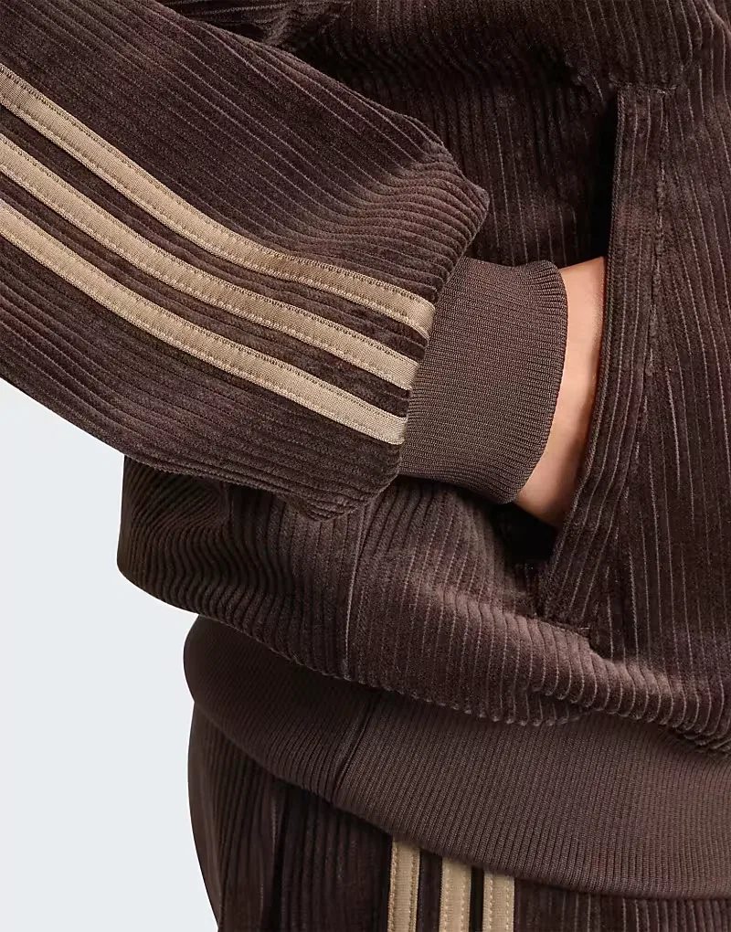 Спортивная куртка Adidas Originals Corduroy sst oversized в цвете Aurora Coffee/Khaki Six — фото 4