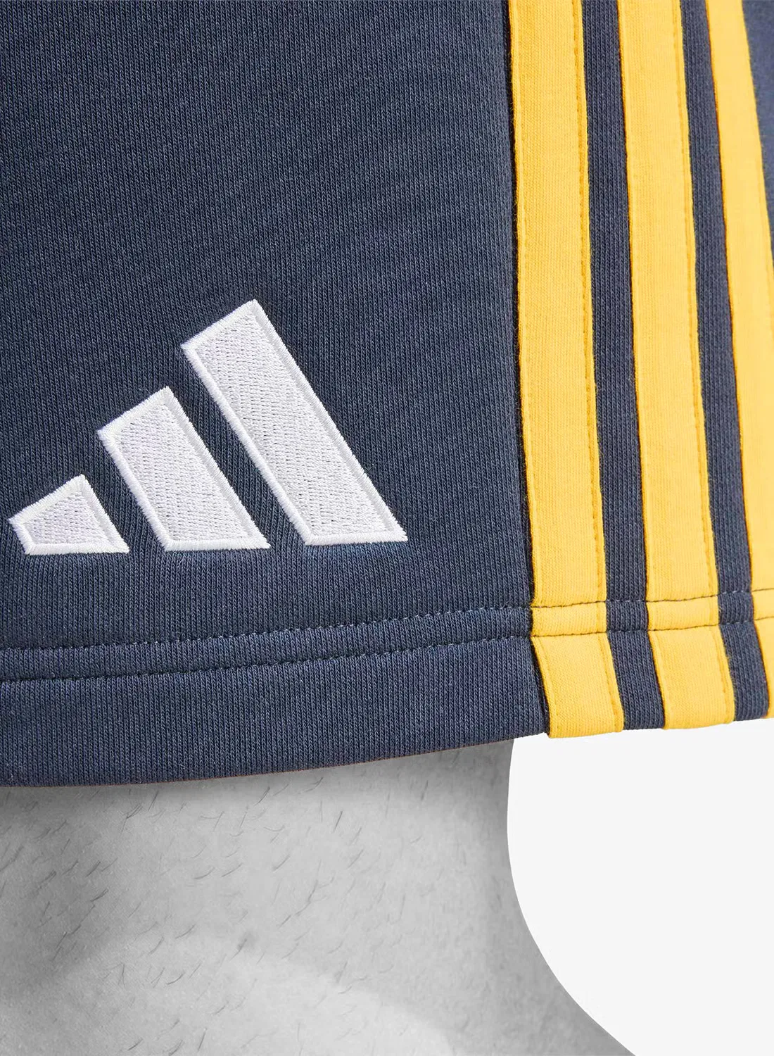 Шорты с логотипом Real Madrid DNA Adidas, белый — фото 4