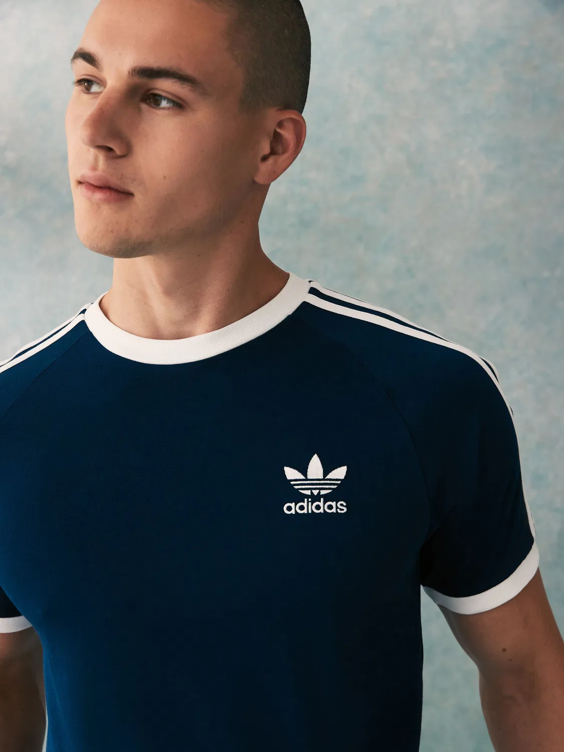 Футболка с полосками Adidas Originals Adicolor Classics, темно-синий — фото 4