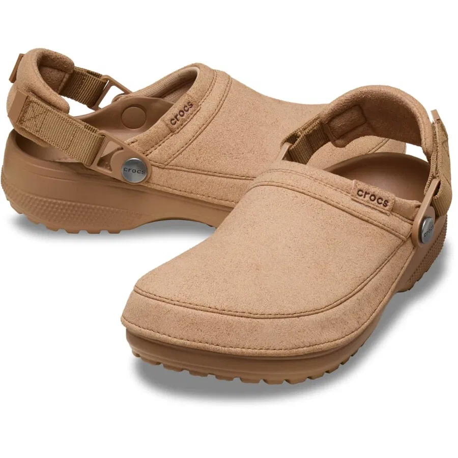 Сандалии Crocs коричневого цвета — фото 2