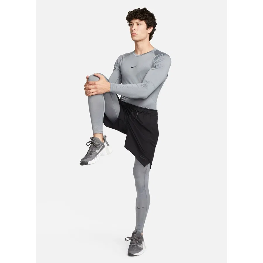 Футболка с длинным рукавом Nike FB7919-084, Черно-серо-серебристый