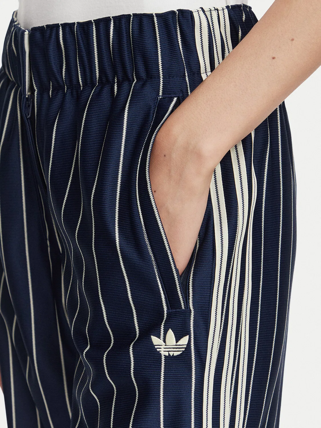 Женские спортивные штаны стандартного кроя Pinstripe Firebird Track Pant Adidas, темно-синий — фото 4
