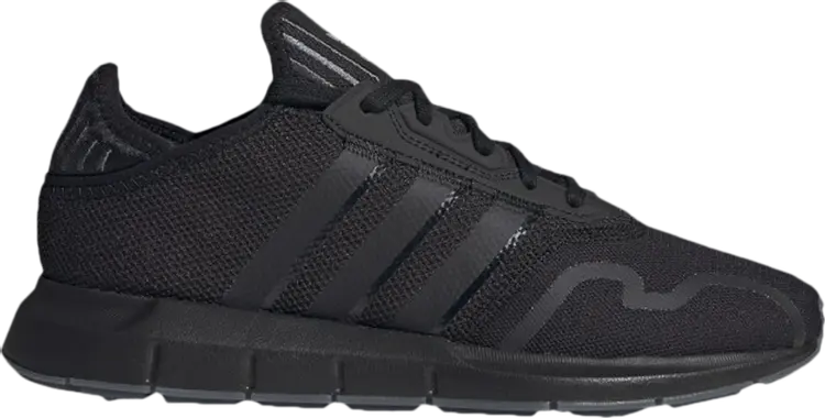 

Кроссовки Adidas Swift Run X 'Black Blue Metallic', черный