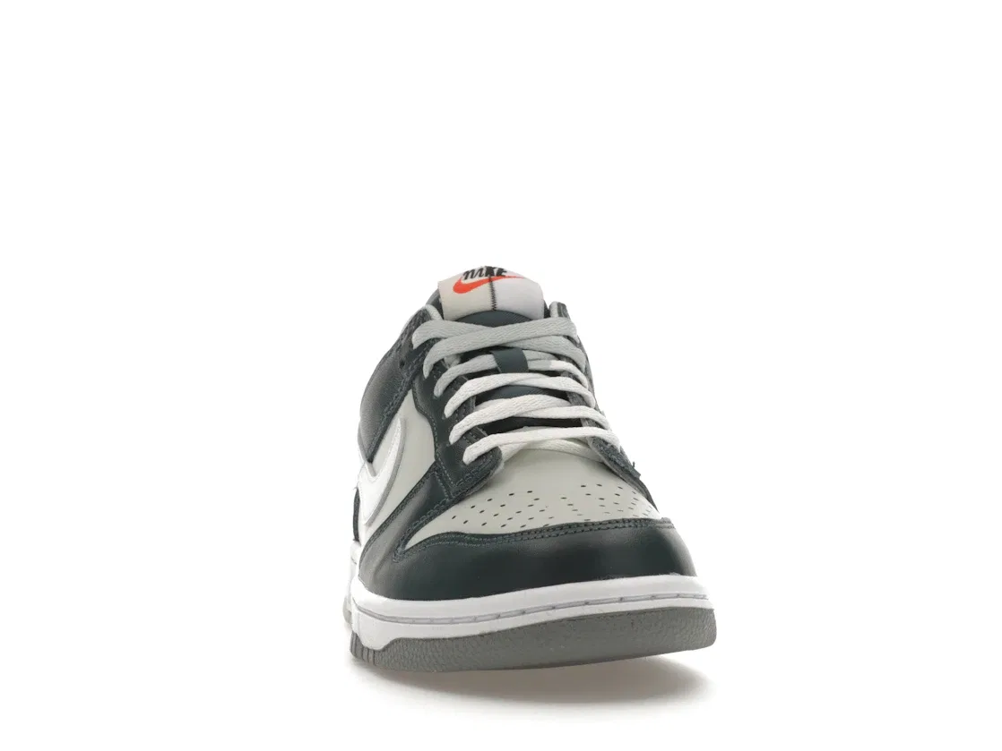 Детские кроссовки Lifestyle Nike Dunk Low, Deep Jungle/White/Light Silver/Deep Jungle/White — фото 2