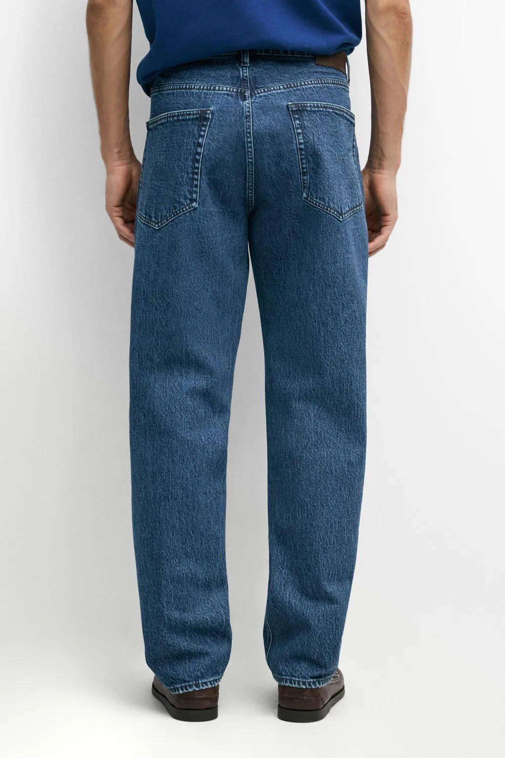 Джинсы Massimo Dutti Stonewashed Tapered-Fit, глубокий синий — фото 4