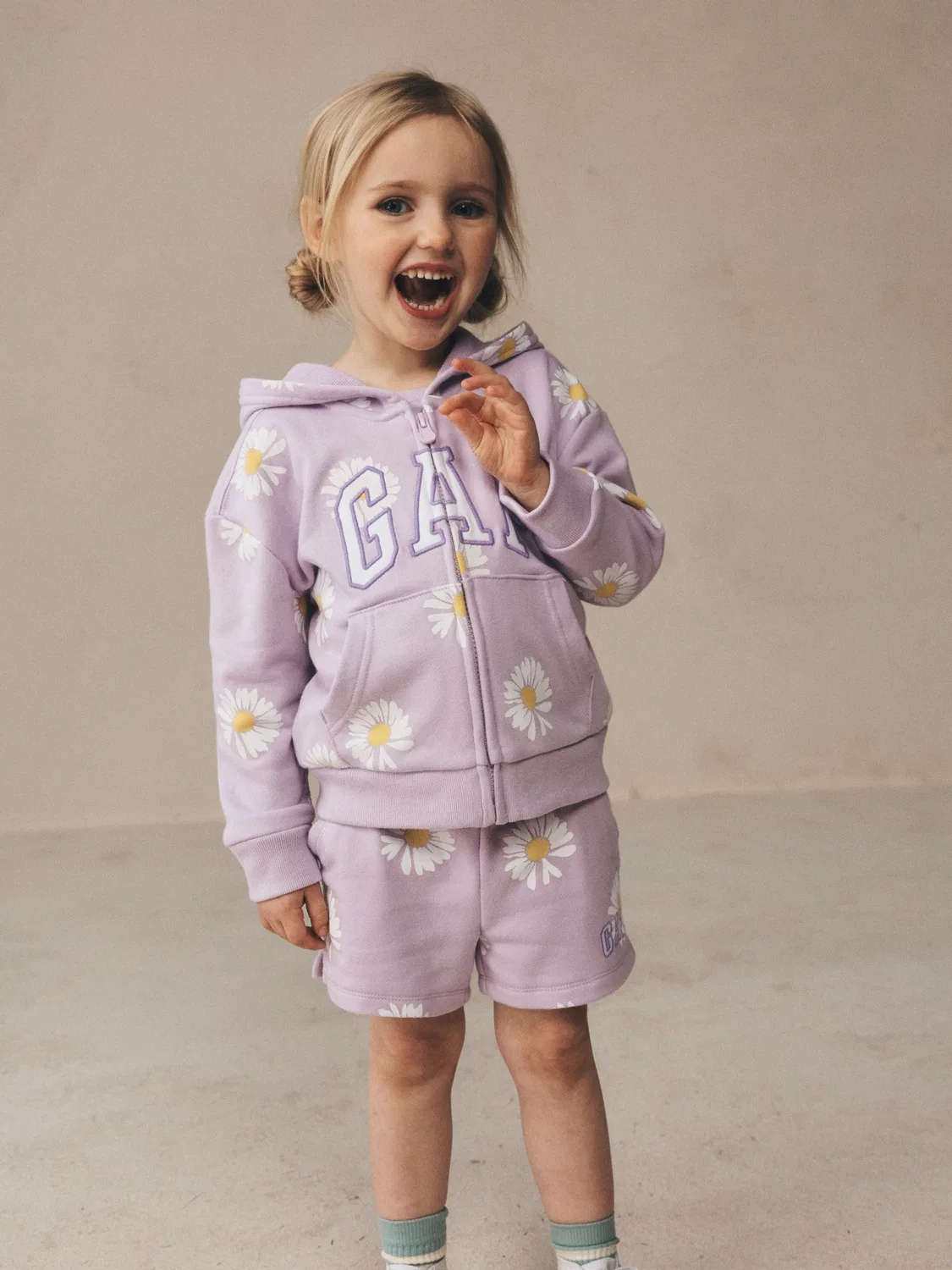 Шорты из французского футера с принтом Gap, Purple Daisy — фото 3