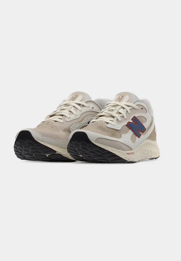 Кроссовки для бега по шоссе fresh foam arishi v4 New Balance, Timberwolf — фото 3