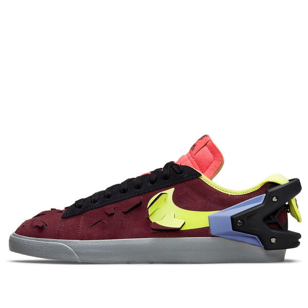 

Кроссовки аббревиатура x blazer low Nike, красный