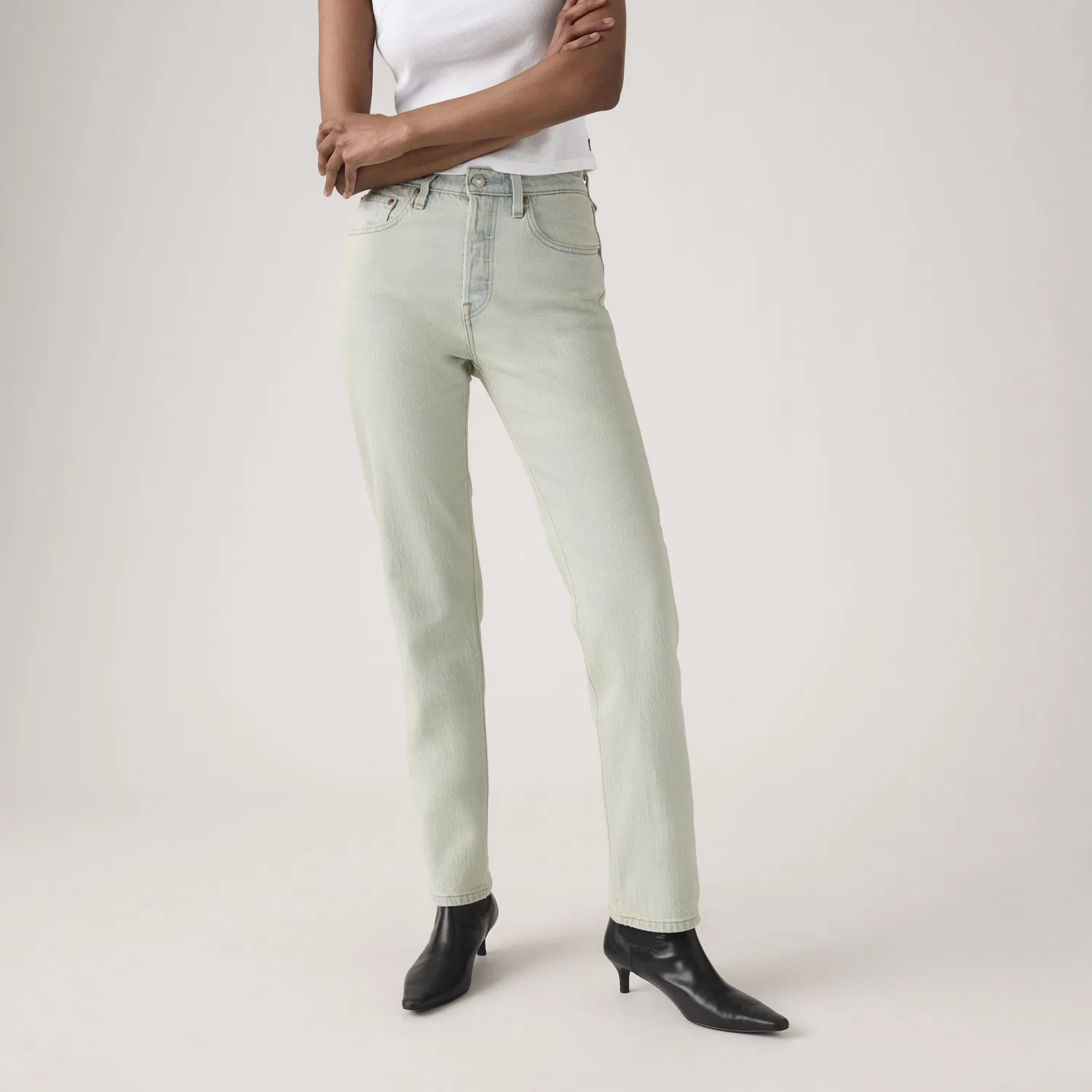 Джинсы Levi's 501 Original Fit, светло-синий (небесно-голубой) с эффектом винтажного высветления — фото 2