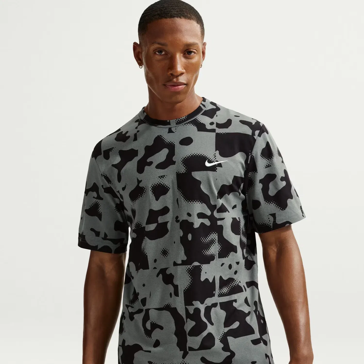 Мужская футболка с принтом Nike Dri-FIT HYVERSE AOP Nike, Gris