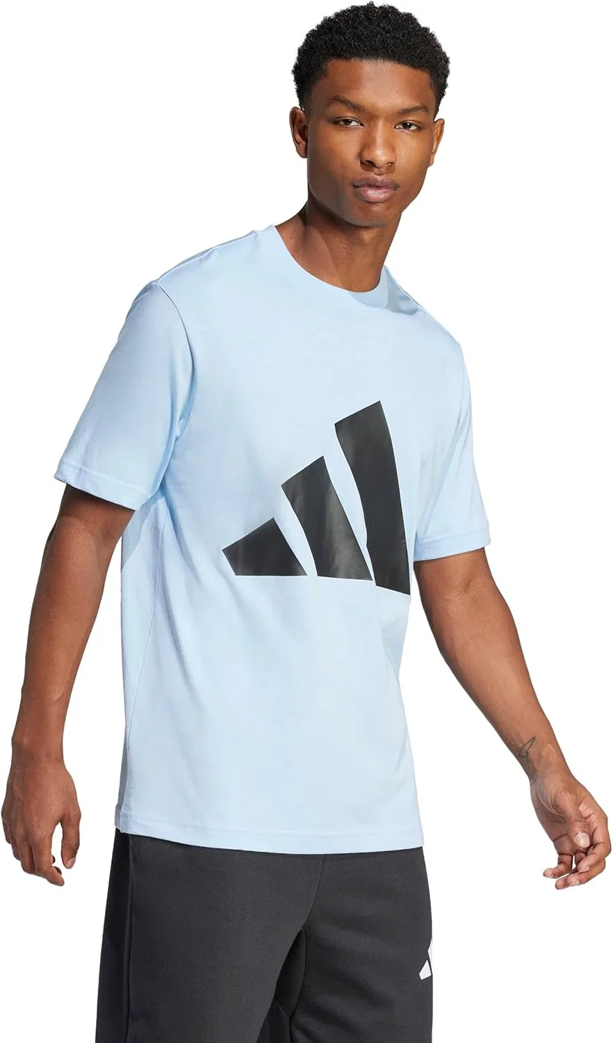 Мужская футболка с большим логотипом Essentials adidas, Glow Blue/Black — фото 2