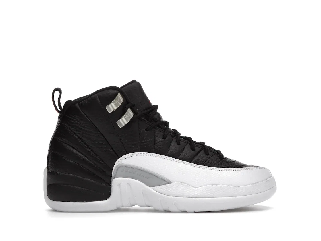 Детские кроссовки Lifestyle с моделью Jordan 12 Retro Jordan, Black/Varsity Red-White