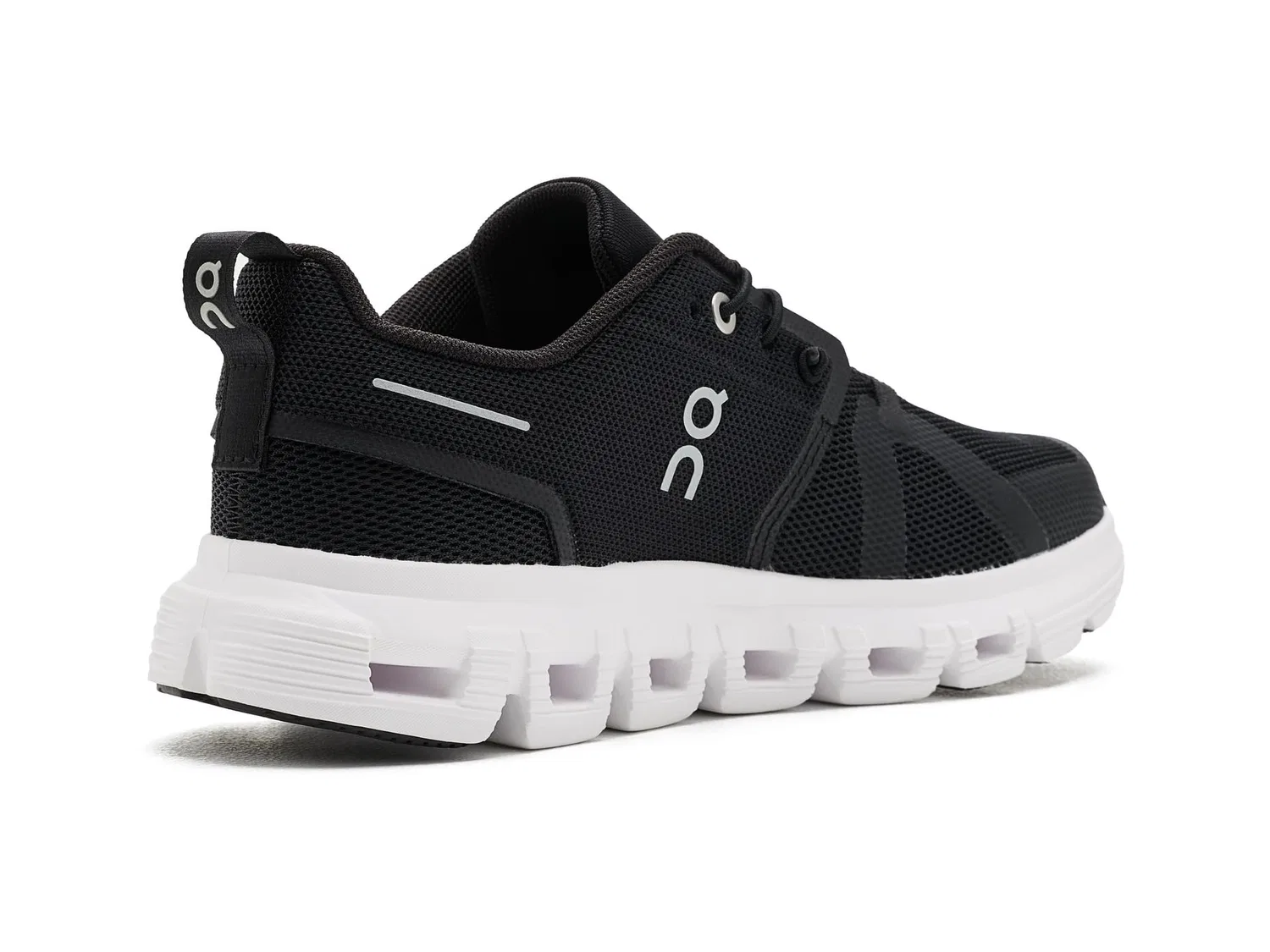 Кроссовки Cloud Sky 2 (для больших детей) On Kids, Black/White — фото 4