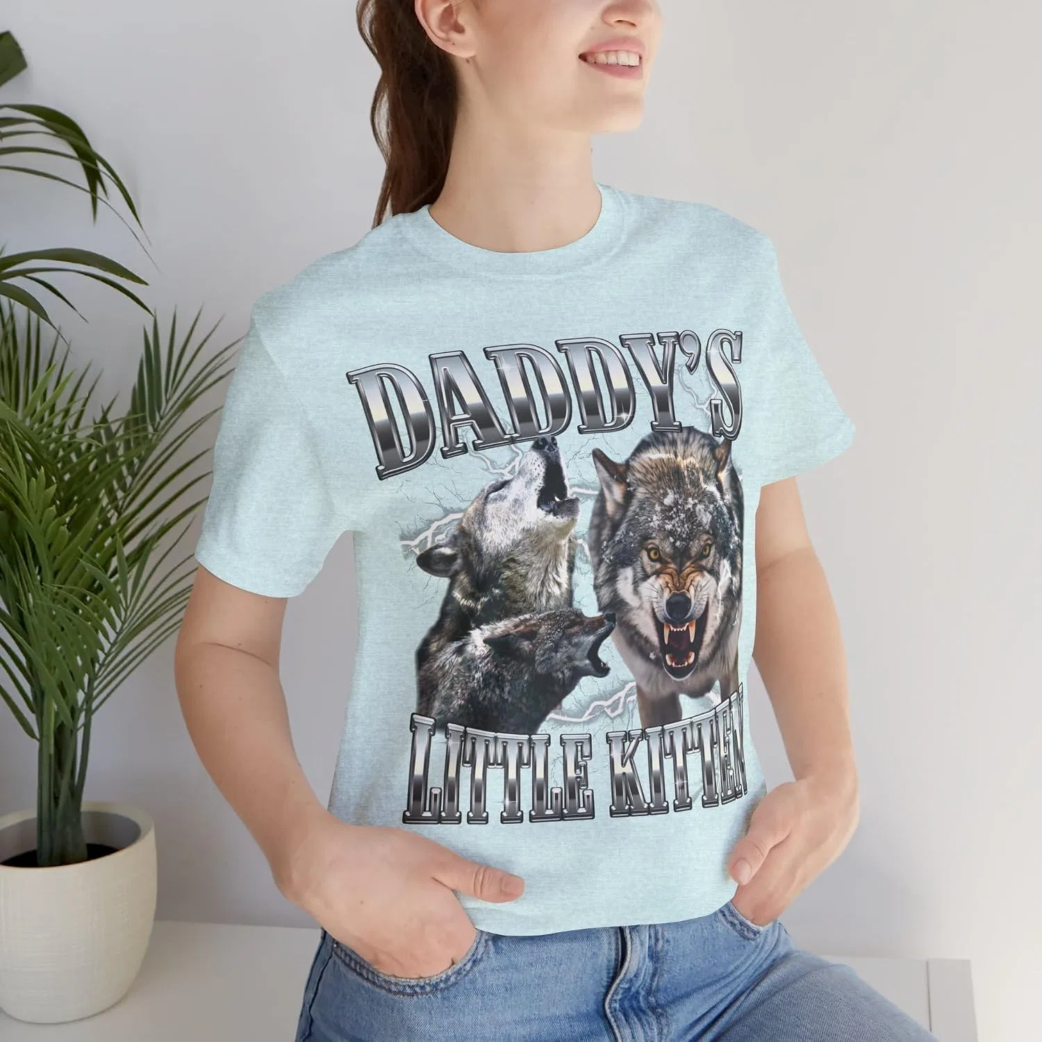 Женская футболка с принтом Daddy's Little Kitten, Heather Prism Ice Blue — фото 2