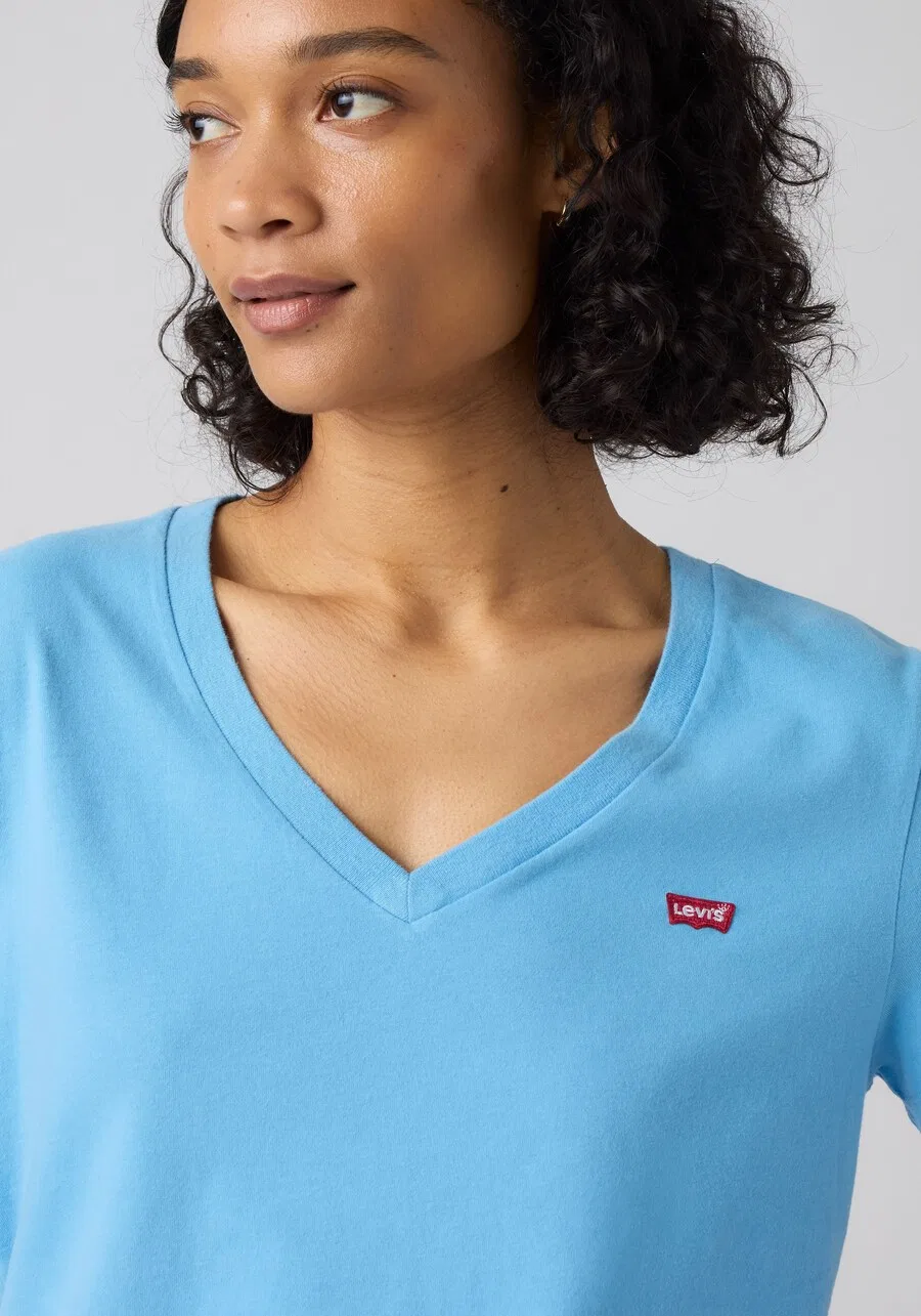 Футболка LEVI'S The Perfect светло-голубого цвета — фото 4