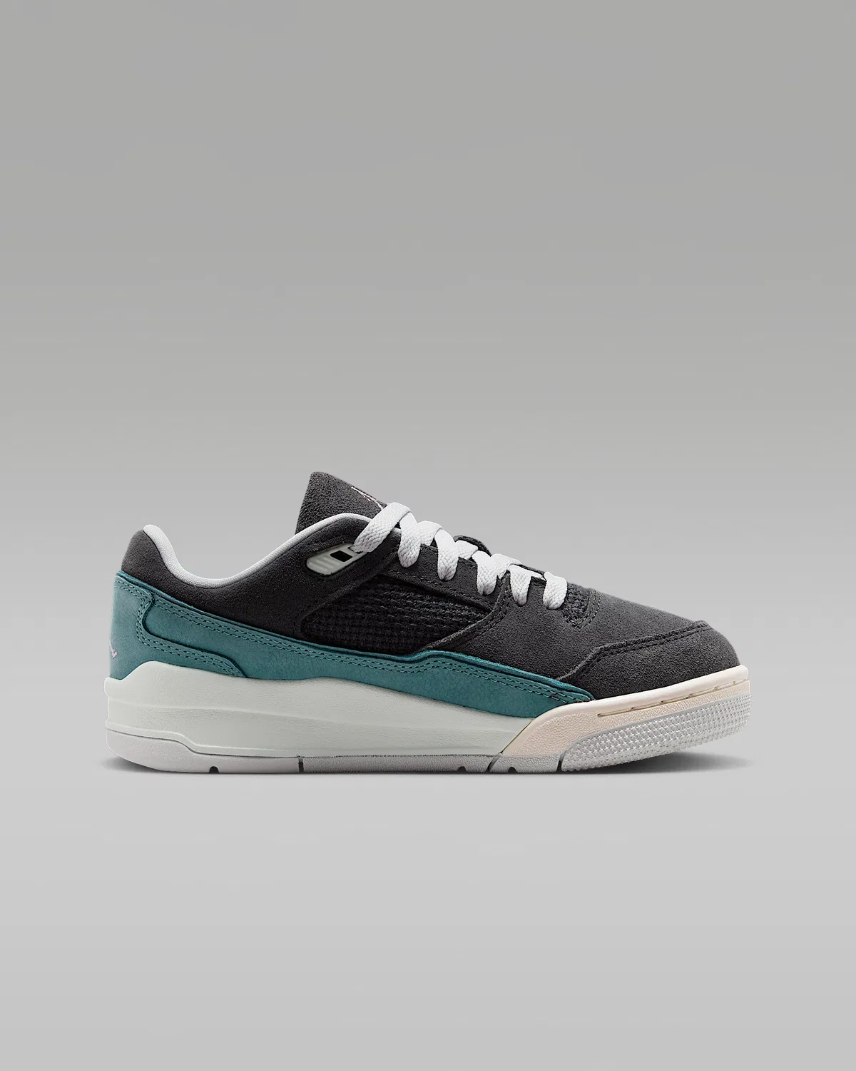 Детские кроссовки Jordan Flight Court, Anthracite/Iced Jade/Iris Whisper/Barely Green — фото 3