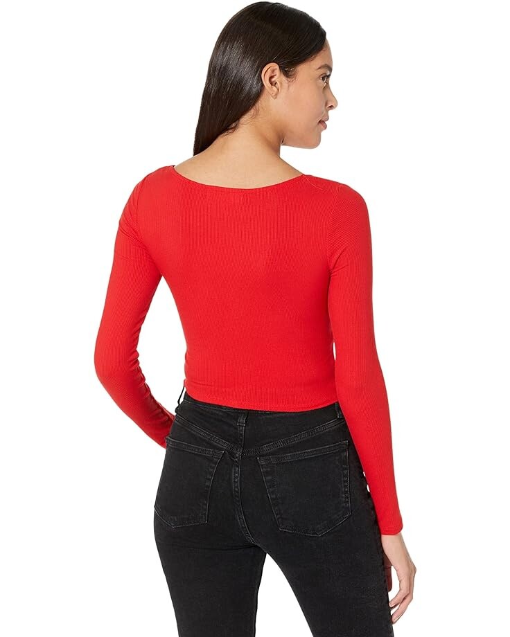 

Топ Madden Girl V Bar Handkerchief Hem Top, цвет Adrenaline Rush
