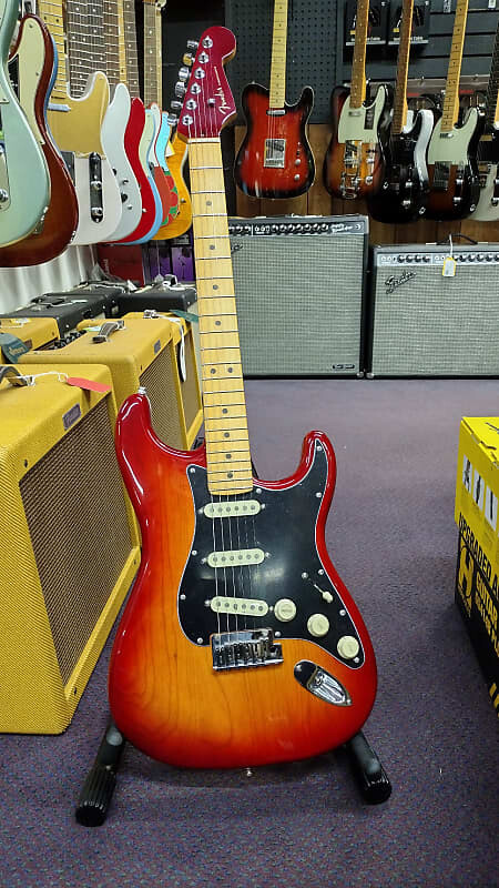 

Fender American Ultra Luxe Stratocaster