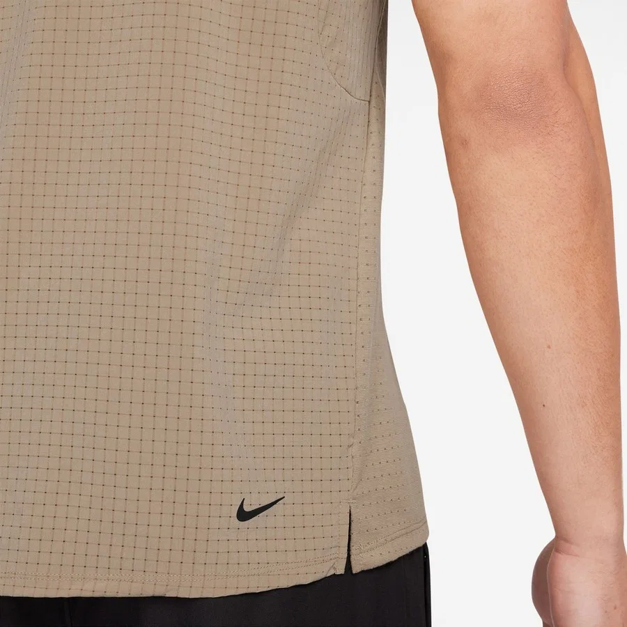 Мужская футболка с коротким рукавом Nike Dri-Fit Solar, Коричневый — фото 3