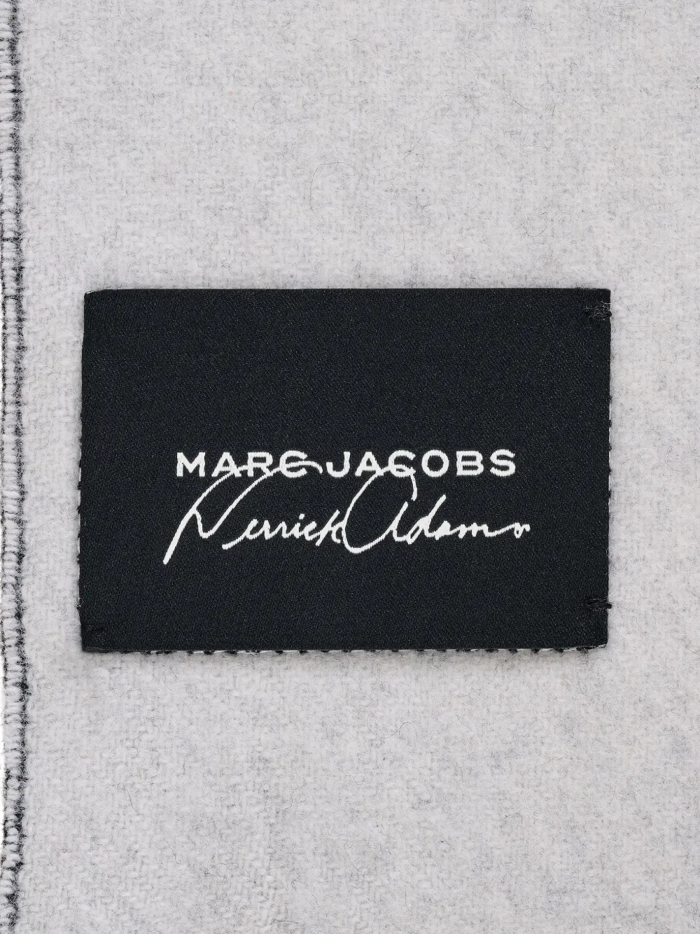 Шарф The Dice с бахромой MARC JACOBS, черный — фото 4