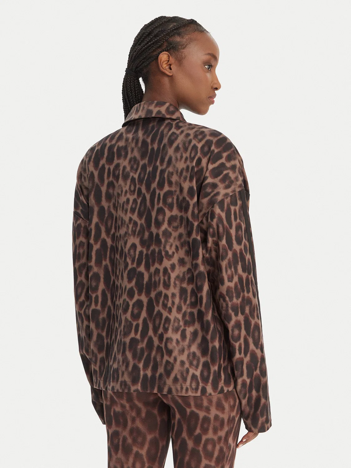 Женская демисезонная куртка свободного кроя Seasonal Essentials Leopard Print Adidas, коричневый — фото 3
