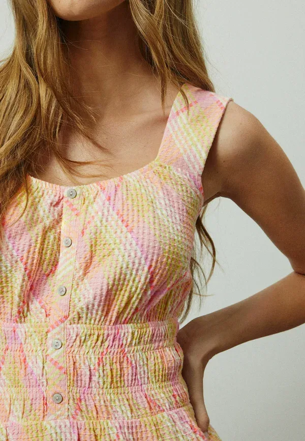 Платье-рубашка принт Regular fit sleeveless textured jersey mini dress Next, pink yellow check, желтый