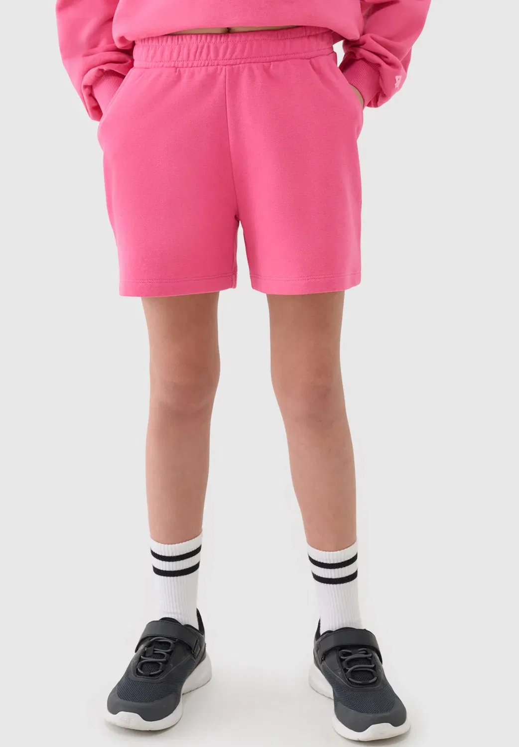 Spodenki dresowe dziewczęce - beżowe 122 (6-7 лат) - спортивные шорты 4F, Pink — фото 2