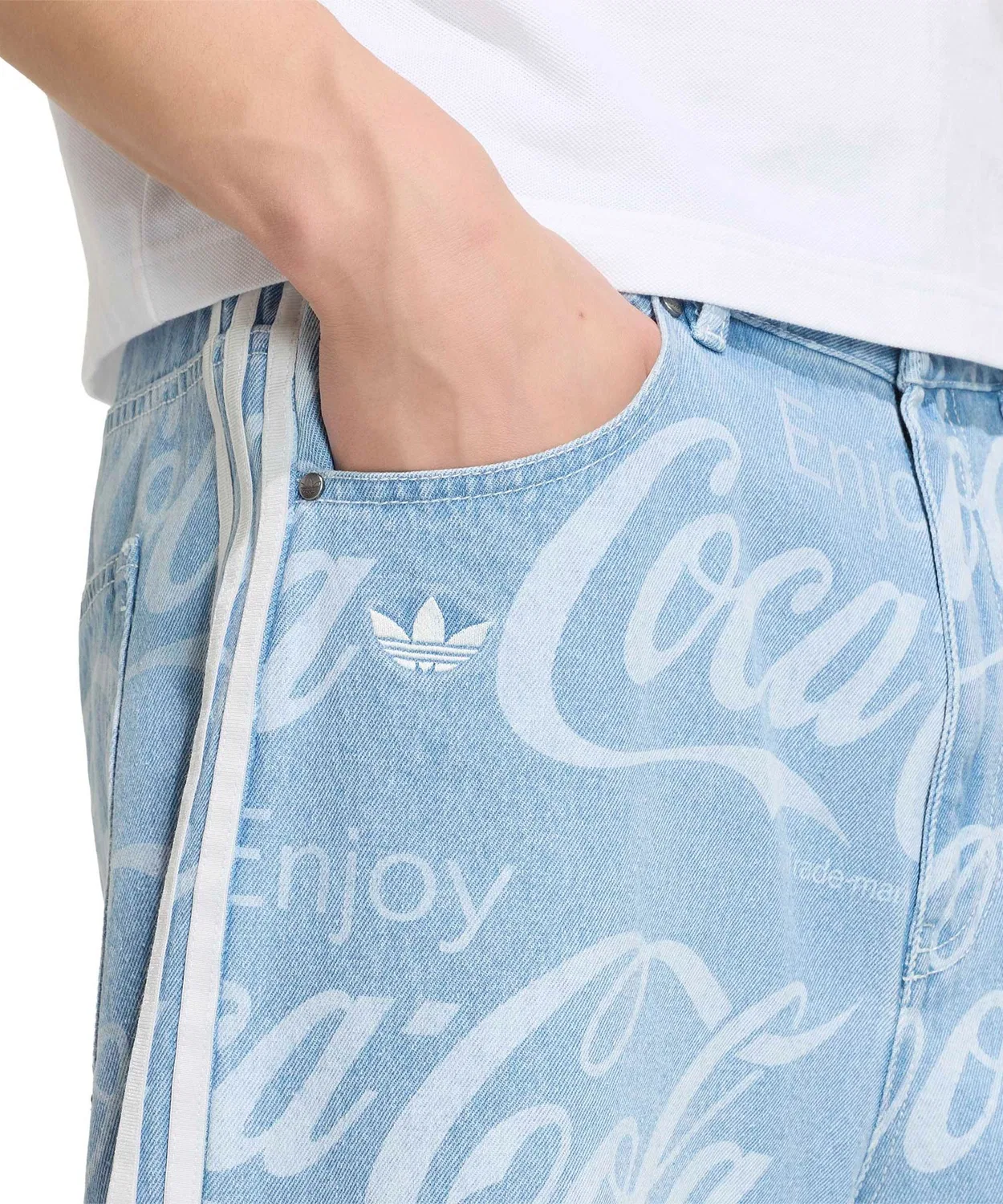 Мужские джинсовые шорты с принтом Coca-Cola Classic Sport Denim Short, Adidas, Light Indigo Blue — фото 3