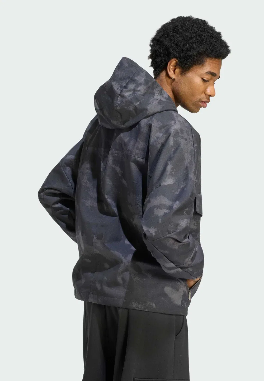 Камуфляжная куртка - летняя куртка Adidas Originals, Black — фото 2