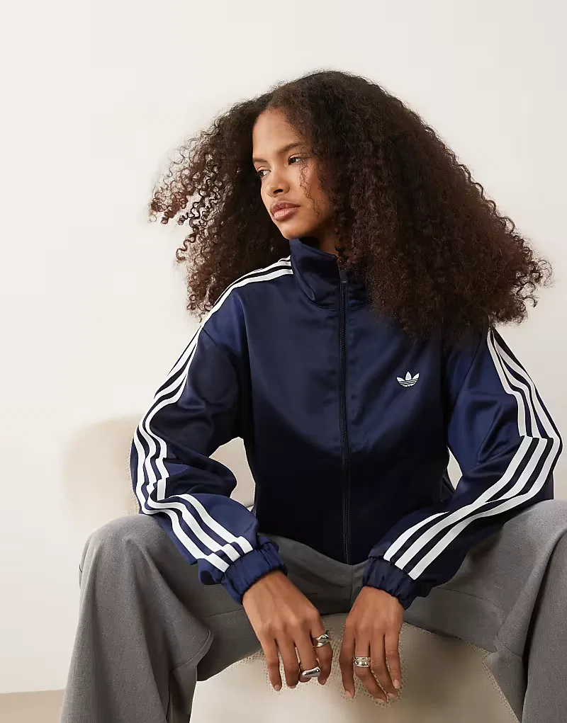 Атласная спортивная куртка Adidas Originals Firebird с кружевной отделкой по низу, темно-синий — фото 3