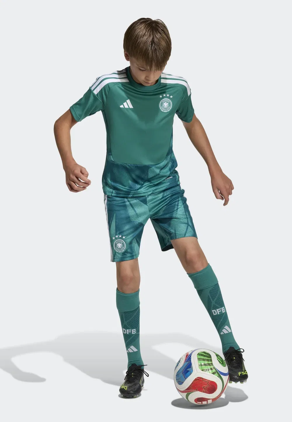 Вратарь сборной Германии, 26-й тур, домашняя футболка Adidas Performance, Active Green — фото 2