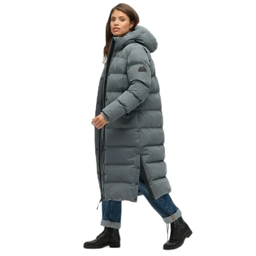 Женская длинная пуховая куртка Superdry Longline, Цвет Grau / Schwarz / Braun — фото 2