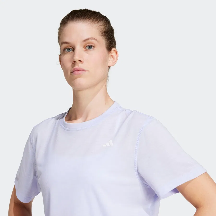 Женская футболка с принтом We Mın adidas, Сиреневый — фото 2