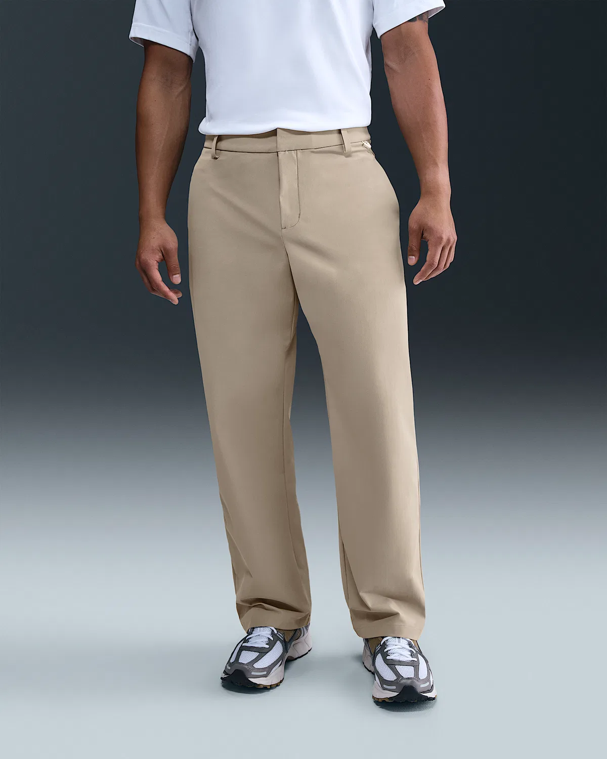 Мужские брюки чинос Nike 24.7 PerfectStretch Dri-FIT свободного кроя, Desert Khaki/Khaki — фото 2
