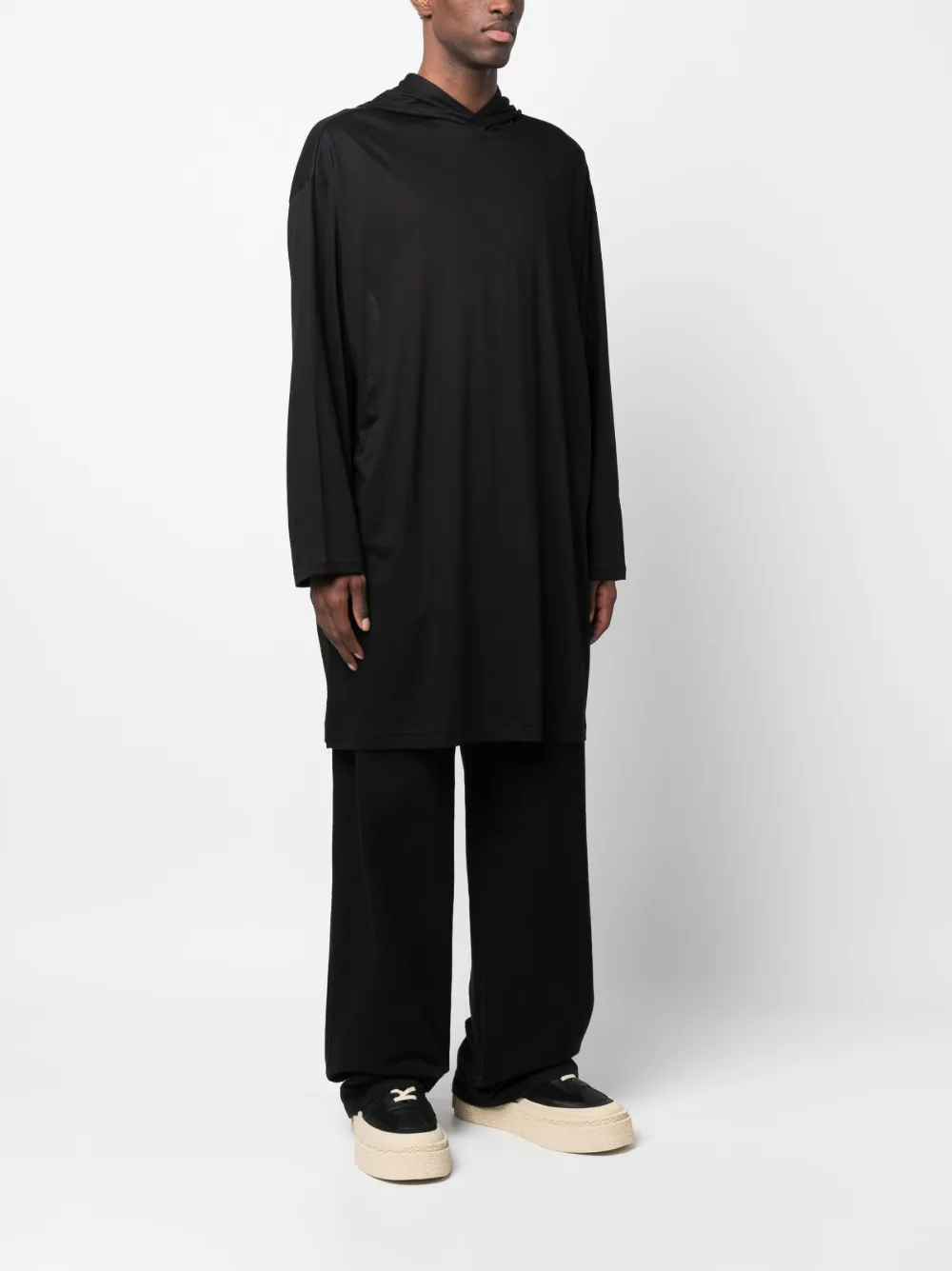 Длинная футболка с графичным принтом и капюшоном Yohji Yamamoto, черный — фото 3