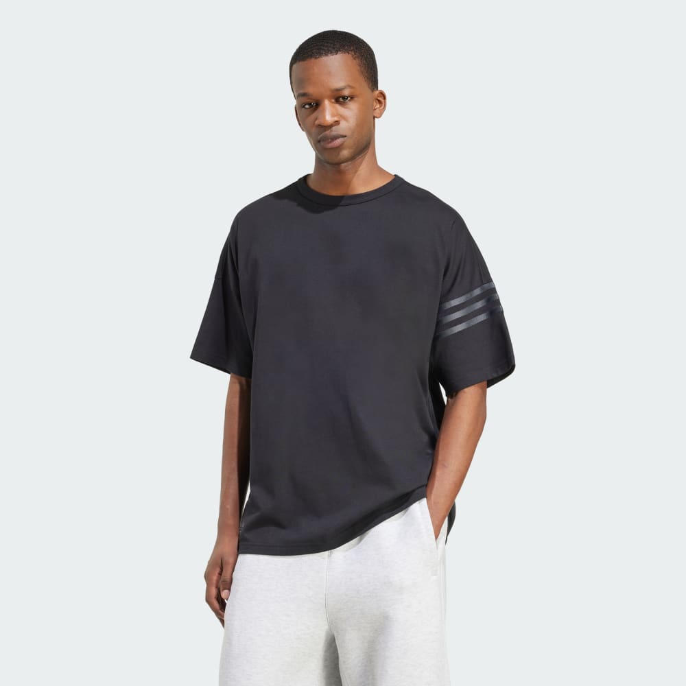 

Футболка Adidas Neuclassics Tee, цвет Black/Carbon