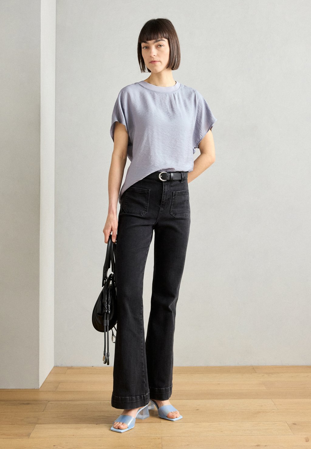 

Блуза STYLE SHORT SLEEVE CREW NECK WITH TAPE SOLID Marc O'Polo, темно-синий