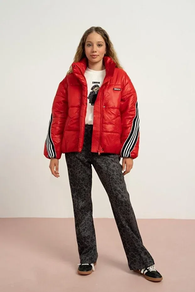 Детское зимнее пальто для девочек на пуху с вышивкой Hausekids, Red