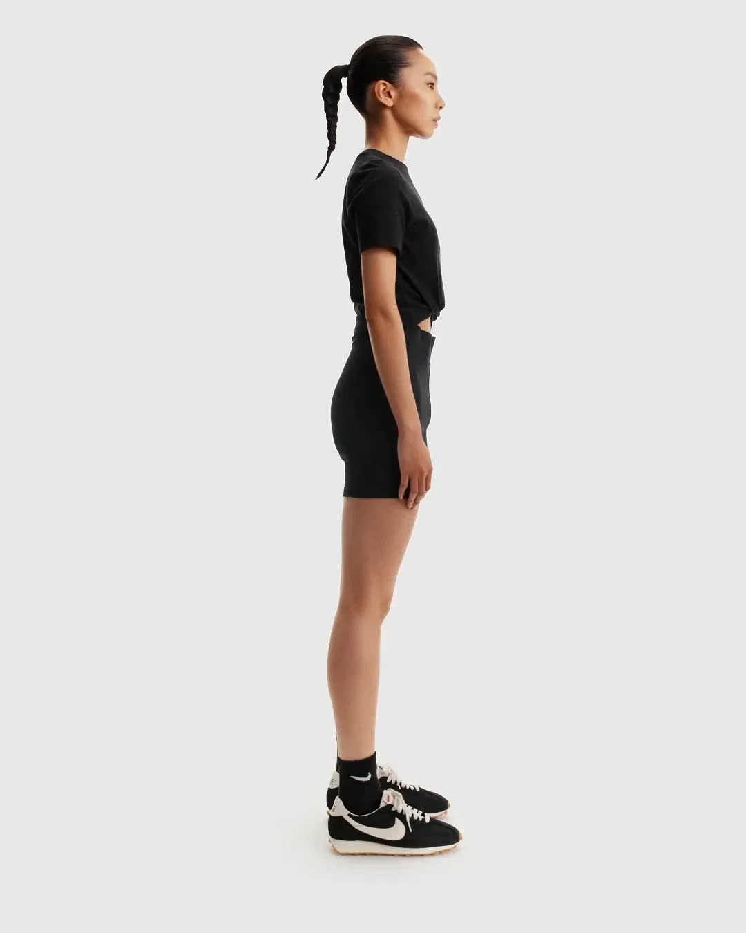 Женская футболка с принтом Nike Sportswear Slim Short-Sleeve Burnout Logo Top, Black — фото 2