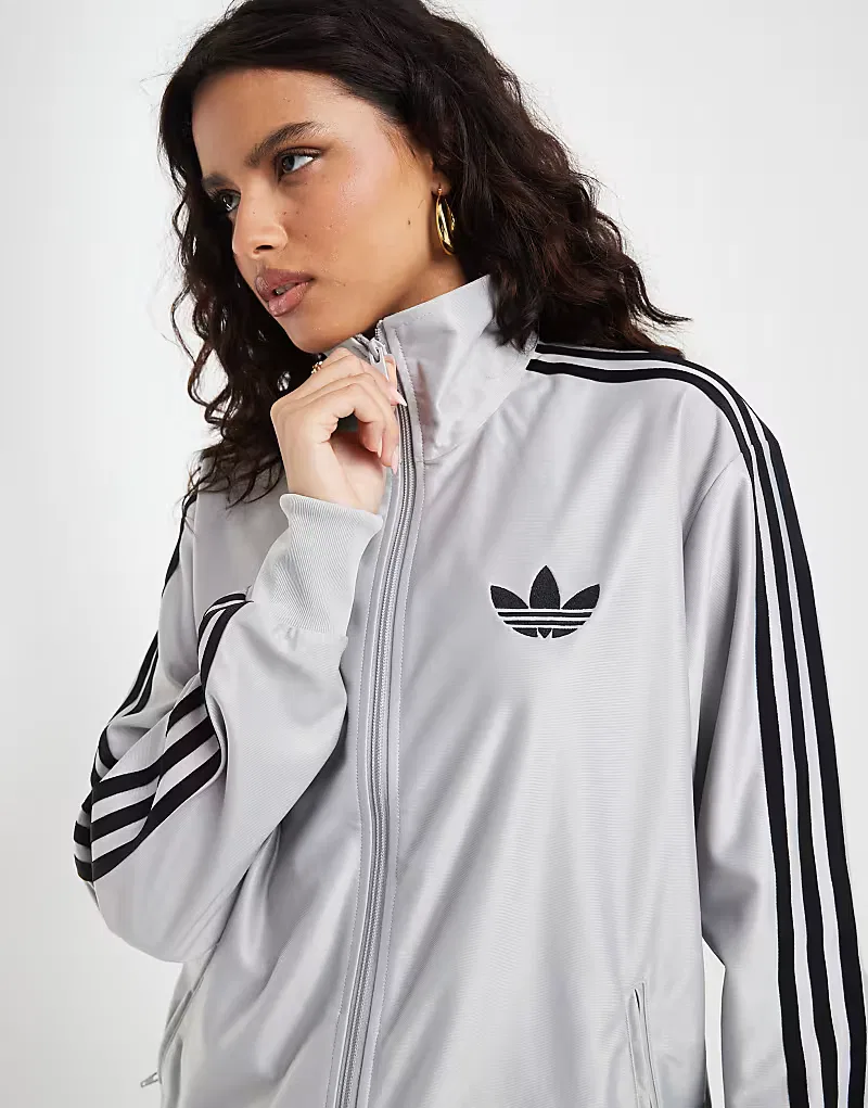 Спортивная футболка Adidas Originals Firebird свободного кроя, серебристого — фото 3