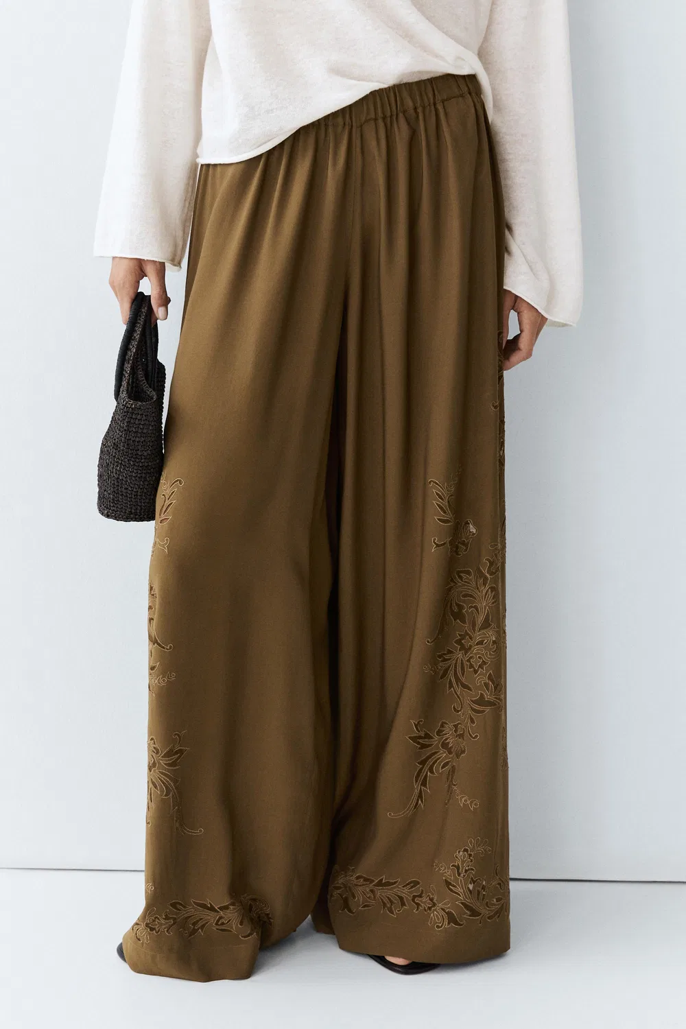 Брюки Massimo Dutti, широкие штанины с вышивкой, хаки — фото 3