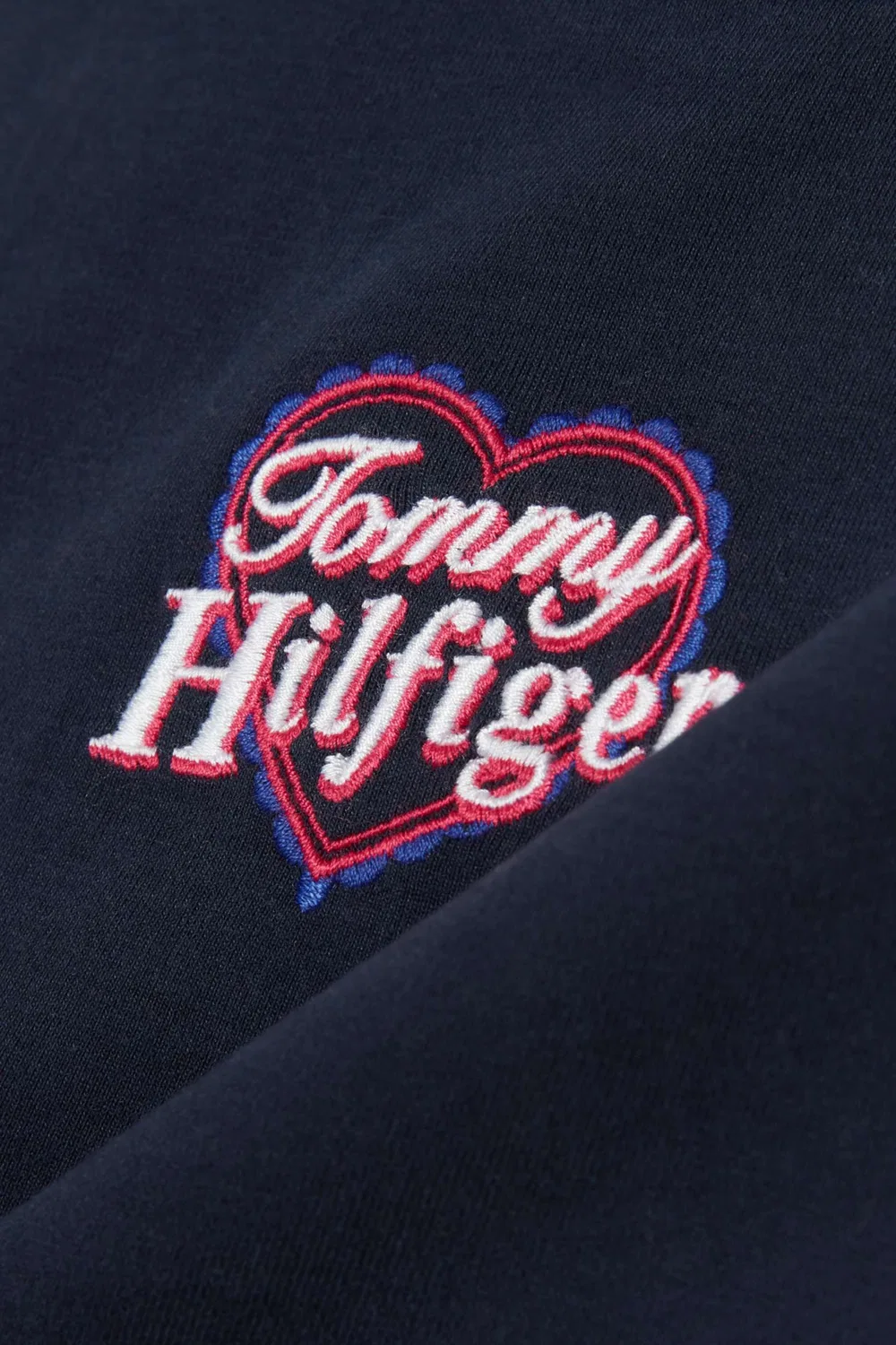 Футболка с вышивкой в виде сердца хлопковая Tommy Hilfiger, синий — фото 2