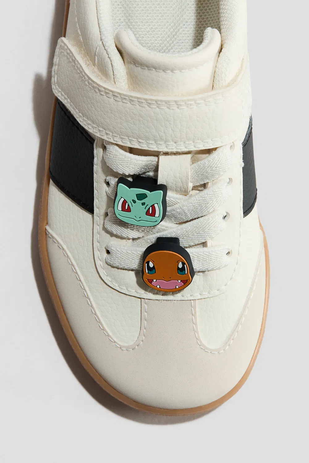 Детские кроссовки на липучке Appliquéd H&M, Cream/Pokémon — фото 3