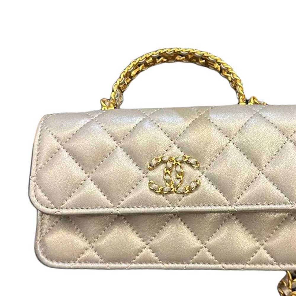 CHANEL Жемчужная овчинная сумка через плечо — фото 3